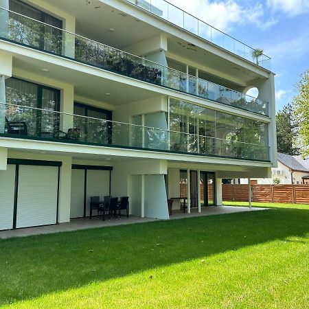 Villa Bauhaus Dream Deluxe T Siofok Luaran gambar
