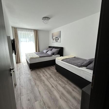 Villa Bauhaus Dream Deluxe T Siofok Luaran gambar