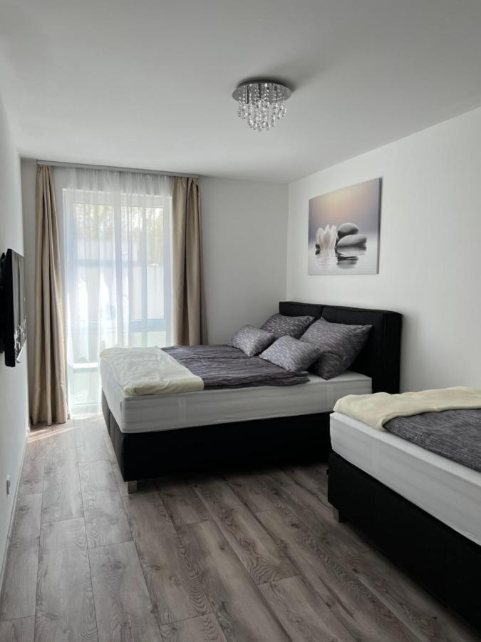 Villa Bauhaus Dream Deluxe T Siofok Luaran gambar