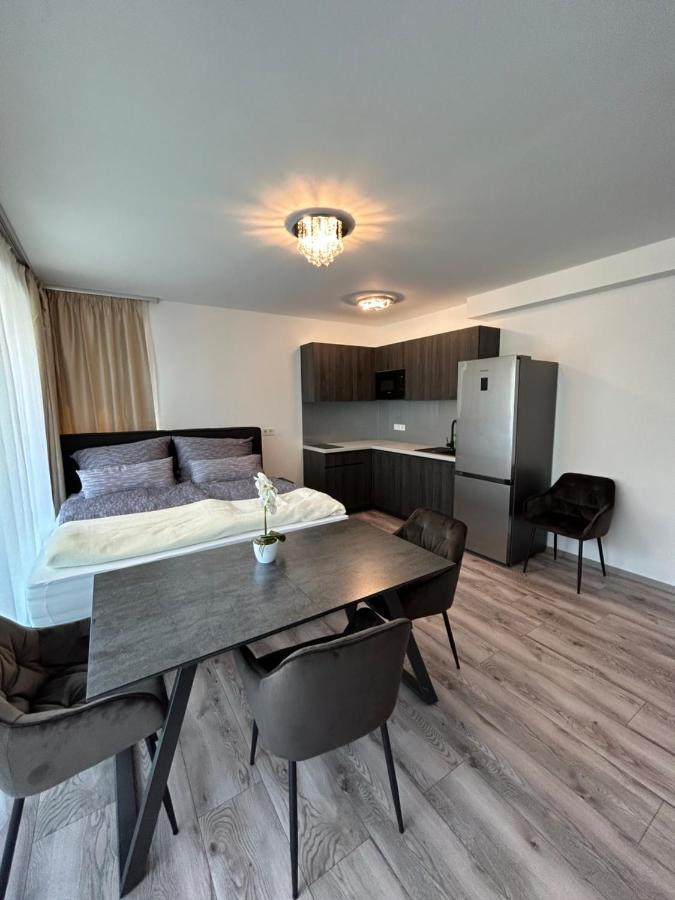 Villa Bauhaus Dream Deluxe T Siofok Luaran gambar