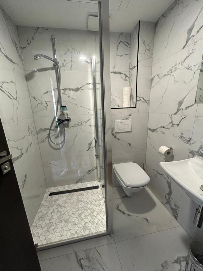 Villa Bauhaus Dream Deluxe T Siofok Luaran gambar